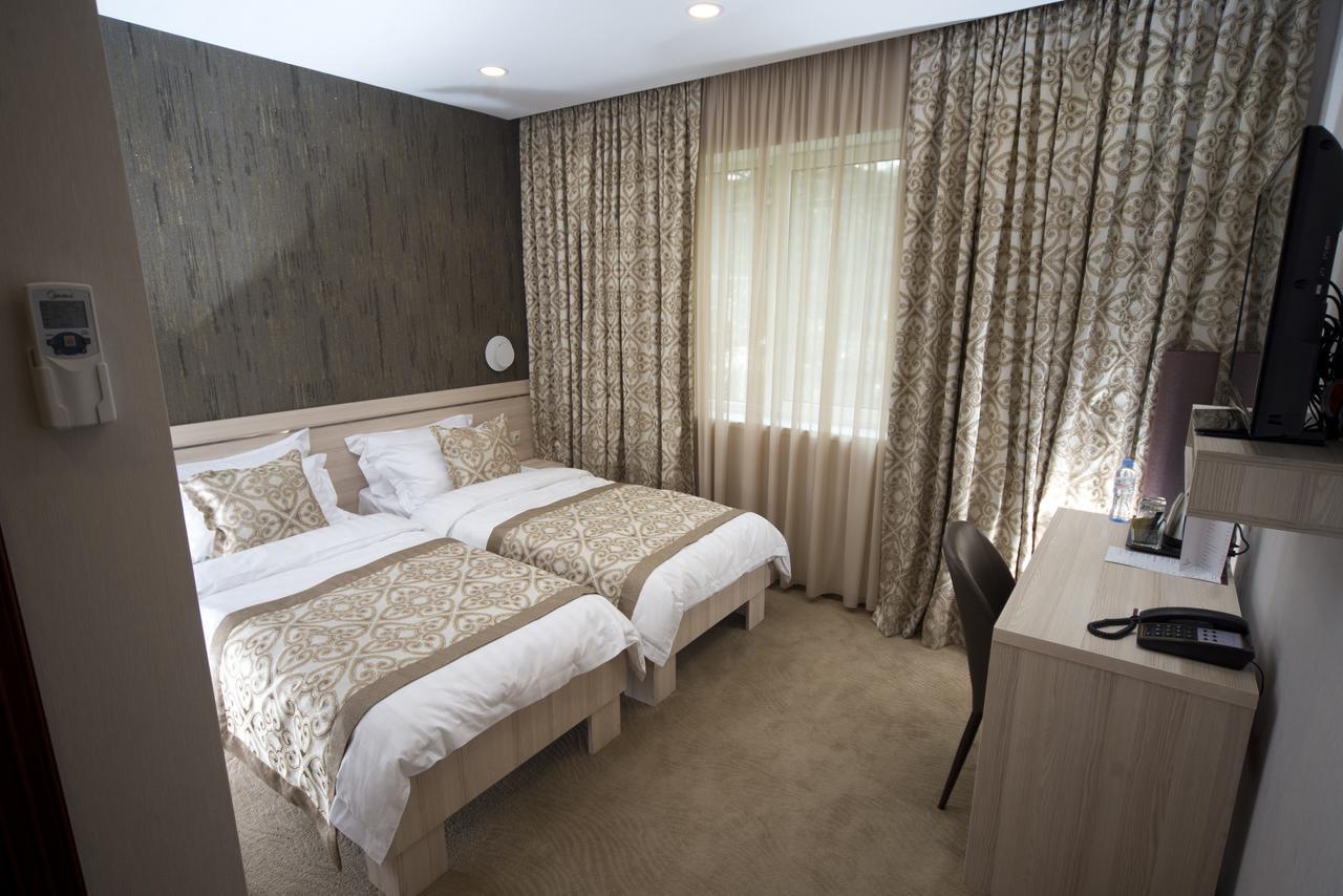 Iberia Didube Hotel Tbilisi Luaran gambar